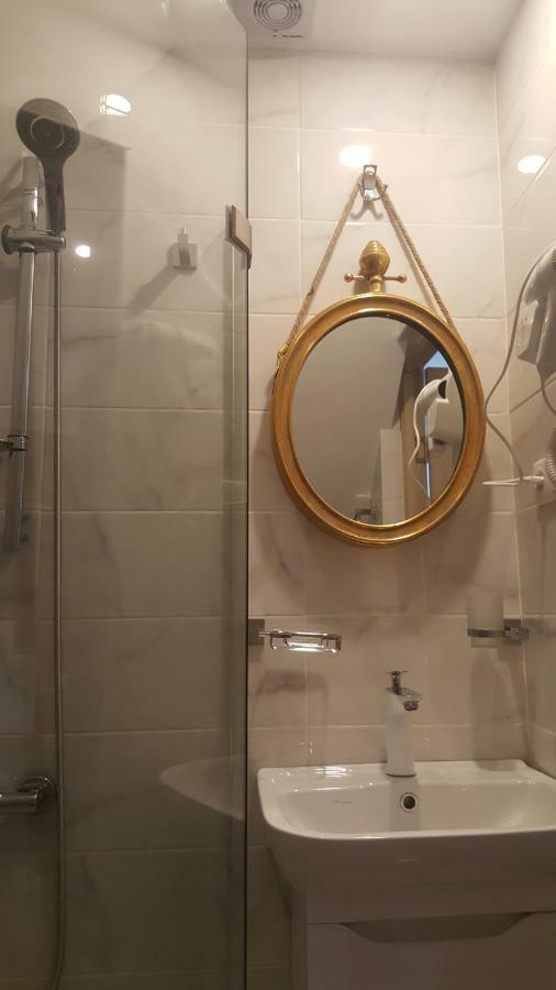 Karlsson Borjomi Apartment. エクステリア 写真